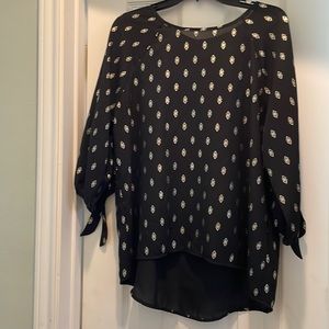 Papermoon Black & metallic gold blouse XL; 3/4 tie sleeves & back zipper detail.